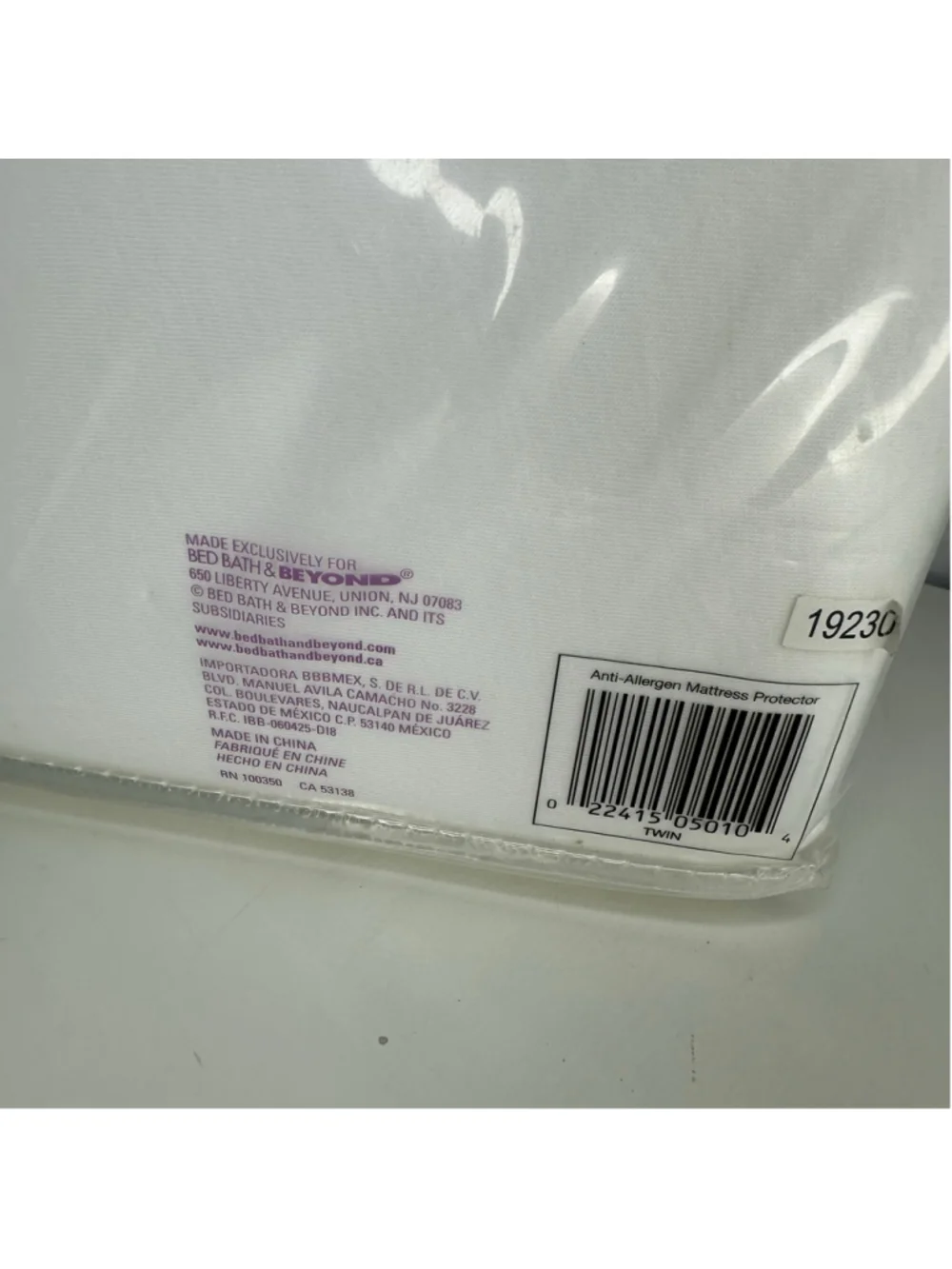 New in Package Therapedic Twin Anti-Allergen Mattress Protector Zipper White